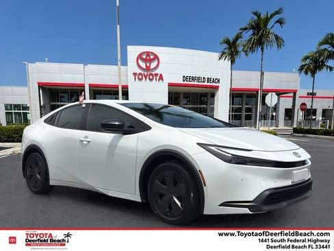 Certified 2024 Toyota Prius LE FWD image 1