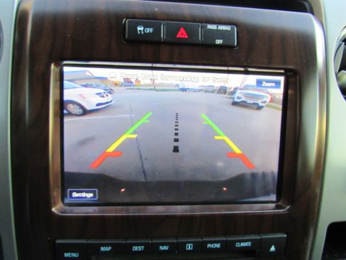 Used 2012 Ford F150 Lariat w/ Lariat Chrome Pkg image 41