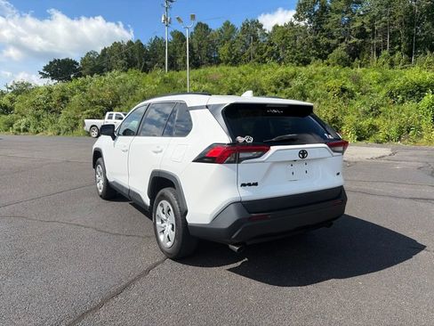Used 2021 Toyota RAV4 LE w/ Carpet Mat Package (TMS) FWD image 7