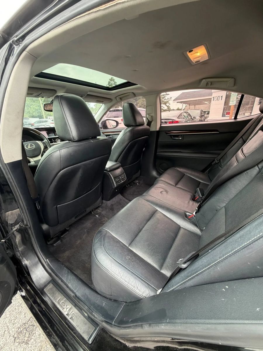 Used 2013 Lexus ES 350 w/ Luxury Pkg FWD image 14