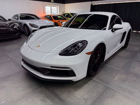 Used 2018 Porsche 718 Cayman GTS image 1