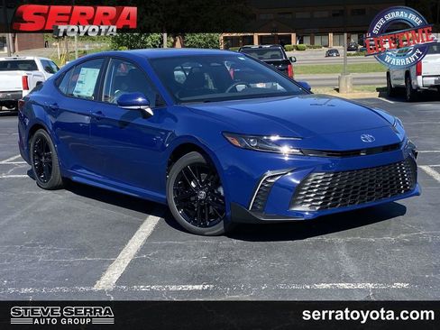 New 2026 Toyota Camry SE image 1