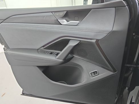 New 2026 Volkswagen Tiguan SE R-Line image 26