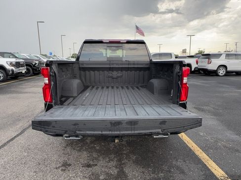 Certified 2023 Chevrolet Silverado 1500 RST w/ Redline Edition AWD/4WD image 5