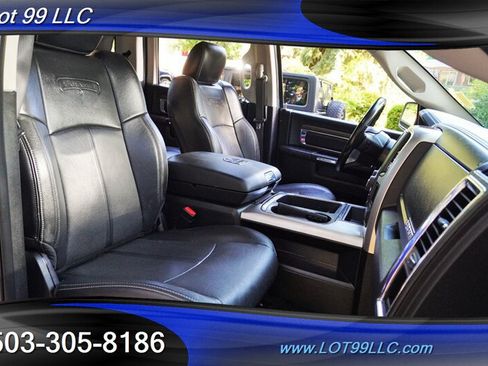 Used 2019 RAM 1500 Laramie w/ Convenience Group AWD/4WD image 18