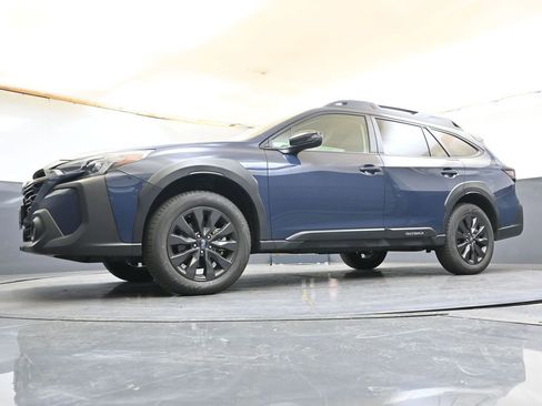 Certified 2025 Subaru Outback Onyx Edition AWD/4WD image 31