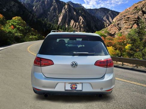 Used 2016 Volkswagen Golf 4-Door FWD image 4
