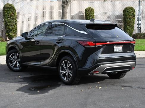 Used 2025 Lexus RX 350 FWD image 4