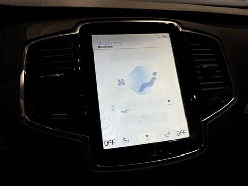 Used 2017 Volvo XC90 T5 R-Design image 17