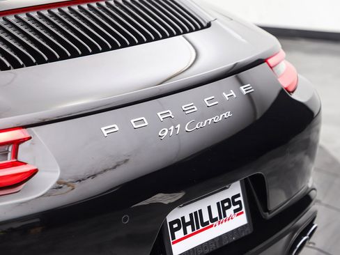 Used 2018 Porsche 911 Carrera RWD image 12