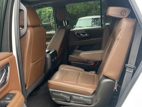 Used 2021 Chevrolet Tahoe High Country AWD/4WD image 12