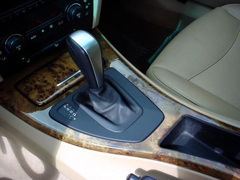 Used 2006 BMW 325xi Sedan image 19