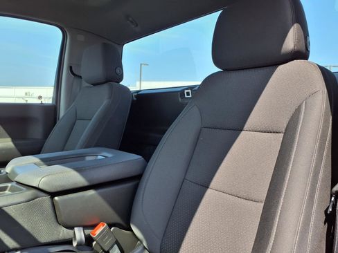 Used 2025 Chevrolet Silverado 1500 W/T image 15
