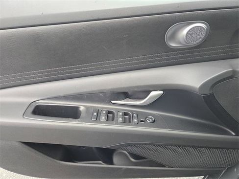 New 2026 Hyundai Elantra SE w/ Cargo Package image 24