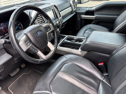 Certified 2021 Ford F250 Platinum w/ FX4 Off-Road Package image 10