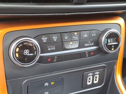 Used 2021 Ford EcoSport SE w/ SE Appearance Package image 17