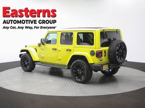 Used 2022 Jeep Wrangler Unlimited Sahara w/ Cold Weather Group AWD/4WD image 64