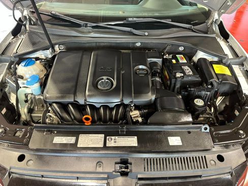 Used 2013 Volkswagen Passat 2.5 SE image 31