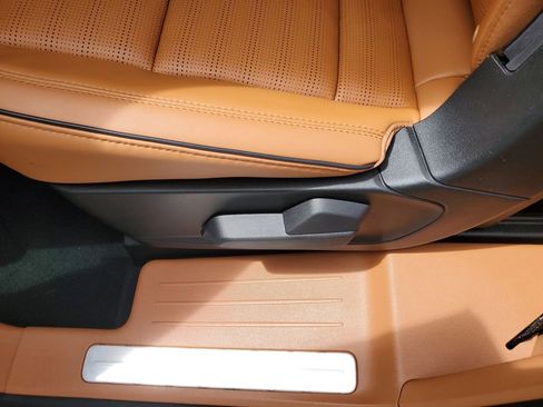 Certified 2023 Lincoln Aviator Black Label Grand Touring w/ Class IV Trailer Tow Package AWD/4WD image 14