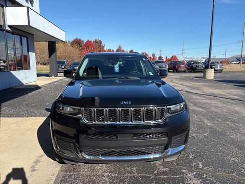 Used 2023 Jeep Grand Cherokee L Laredo w/ Luxury Tech Group I image 7