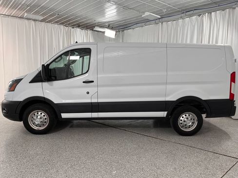 Used 2023 Ford Transit 250 Low Roof AWD w/ Exterior Upgrade Package image 7