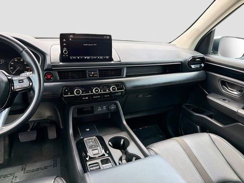 Used 2025 Honda Pilot EX-L image 21