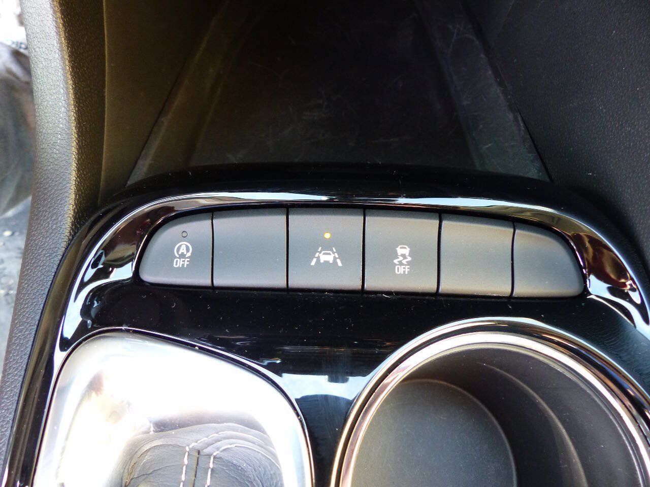 Used 2023 Buick Encore GX Select FWD image 31
