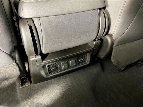 Used 2021 GMC Sierra 1500 SLE AWD/4WD image 12