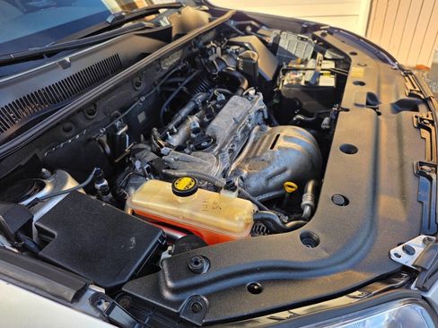 Used 2011 Toyota RAV4 4WD image 29