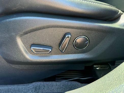 Used 2017 Ford Explorer Limited AWD/4WD image 24