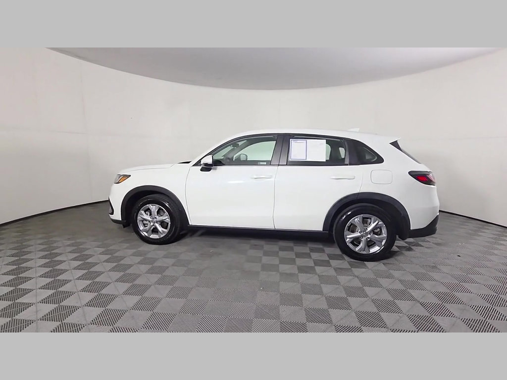 Used 2023 Honda HR-V LX image 12