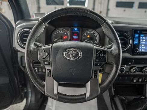 Used 2019 Toyota Tacoma TRD Off-Road image 31