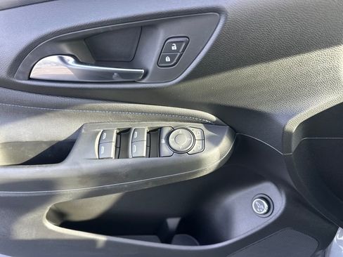 New 2026 Buick Envista Sport Touring image 13