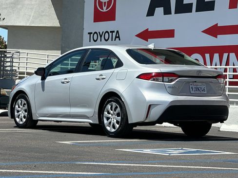 Used 2024 Toyota Corolla LE FWD image 3
