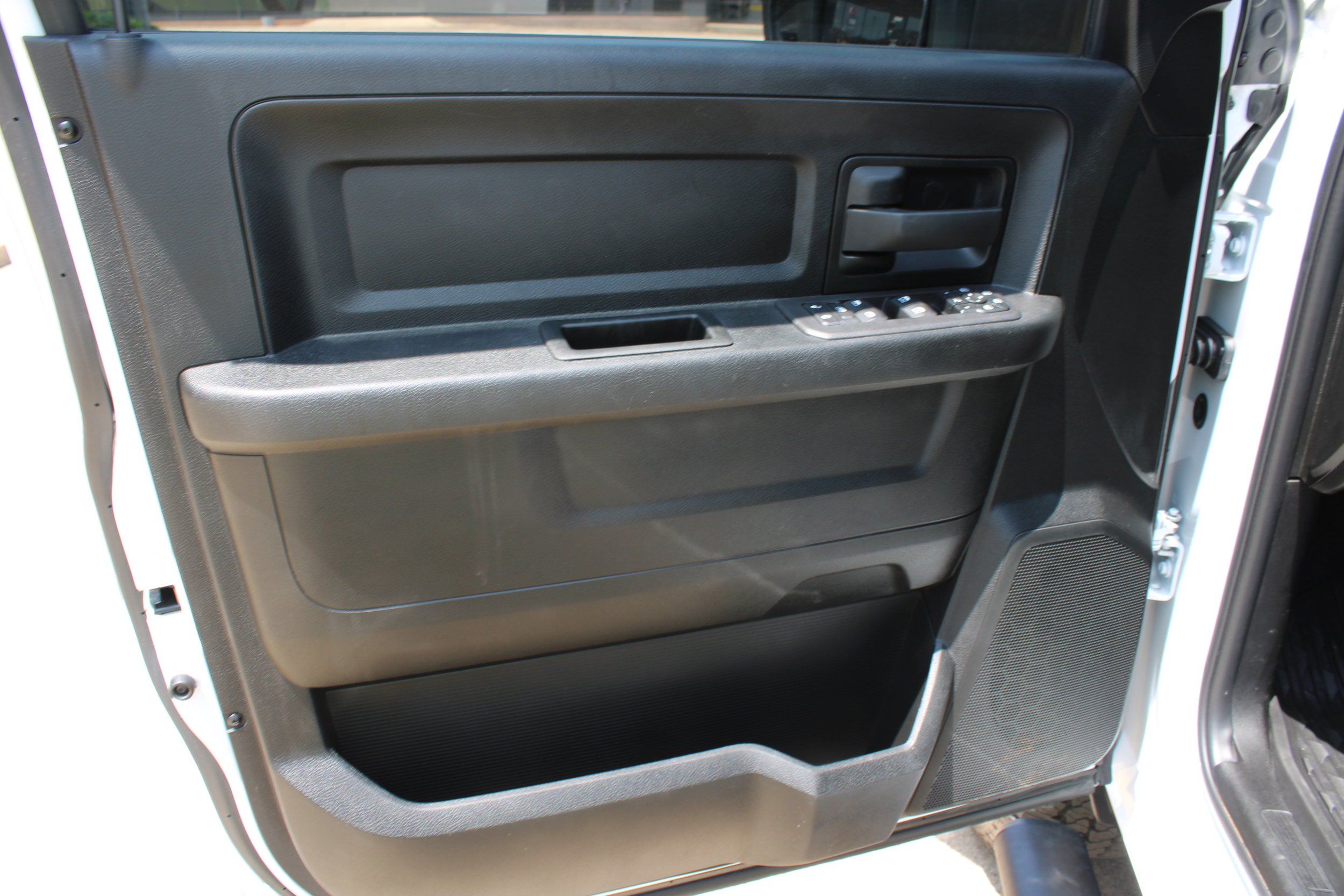 Certified 2026 RAM 2500 Tradesman AWD/4WD image 23