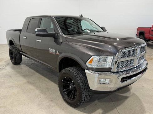 Used 2014 RAM 3500 Laramie AWD/4WD image 6