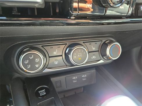 New 2025 Nissan Kicks SV w/ SV Premium Package image 18