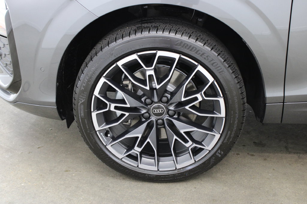 New 2026 Audi Q3 quattro 2.0T AWD/4WD image 30
