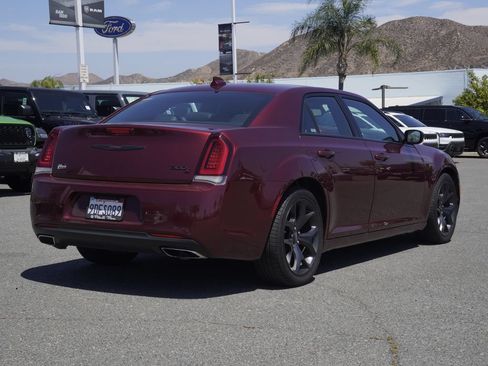 Used 2021 Chrysler 300 S RWD image 3
