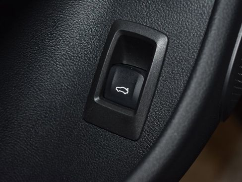 Certified 2024 BMW i4 xDrive40i w/ Premium Package image 7