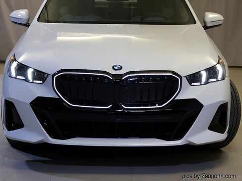 New 2026 BMW 530i xDrive w/ M Sport Package image 6