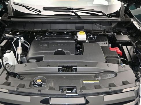 Used 2024 Nissan Pathfinder Platinum image 20