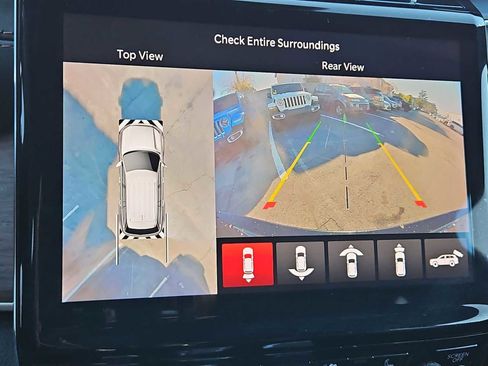 Used 2022 Jeep Grand Cherokee Summit w/ Luxury Tech Group V image 31