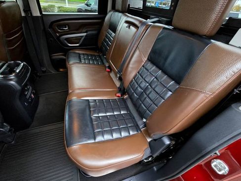 Used 2019 Nissan Titan Platinum Reserve image 26