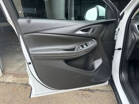 Used 2025 Buick Encore GX Preferred image 20