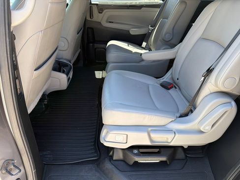 Used 2018 Honda Odyssey EX-L image 32