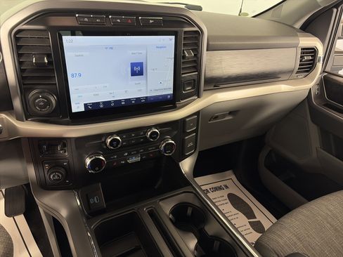 Used 2021 Ford F150 XLT w/ Equipment Group 302A High AWD/4WD image 4