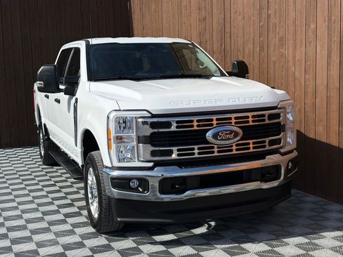 Used 2025 Ford F250 XLT image 9