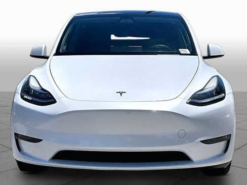 Used 2021 Tesla Model Y Long Range AWD/4WD image 3