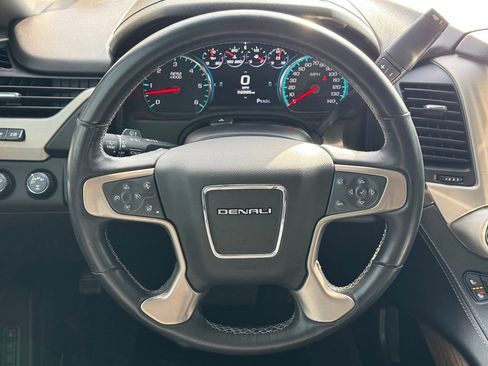 Used 2018 GMC Yukon Denali w/ Open Road Package image 19